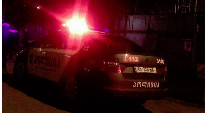 "მაღაზიიდან მოვდიოდი, პოლიციელმა გამაჩერა და ფოტო გადამიღო" - რა ხდება ამ საღამოს ქუთაისში?