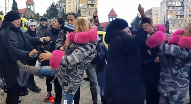 ხელჩართული  ბრძოლა  ქალებს  შორის - წიხლის  რტყმა  და  წყევლა  კრულვა  შუა  რუსთავში  (ვიდეო)