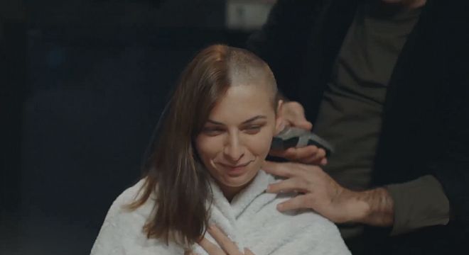 ჩცდ-ს  განმარტება - რატომ ა რის  ნინას  თმის  პირდაპირ  ეთერში  გადაპარსვა  მნიშვნელოვანი?