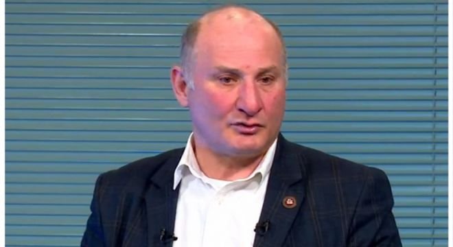 "წყეულიმც იყოს თქვენი მოდგმა... ღმერთმა ჩვენ კურთხეულ მიწაზე არ გაღირსოთ დასაფლავება... უფალო არ აპატიო და დაწყევლე..." - ემზარ კვიციანმა პარლამენტარები დაწყევლა