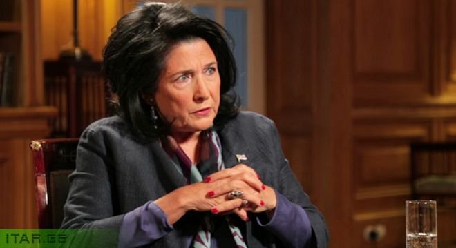 "ბოდიში, დღეს ვერ გინახულეთ ვერცერთი..." - სალომე ზურაბიშვილი სამი გარდაცვლილის ფოტოსურათს აქვეყნებს