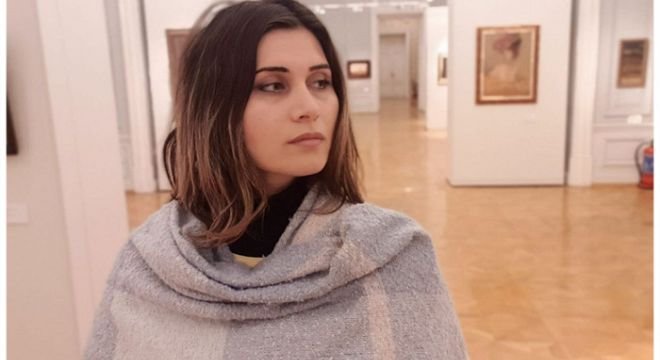 10 წლის ვიყავი და დედაჩემს ვთხოვე, რომ თოჯინა ეყიდა, შენ დიდი გოგო ხარ, რად გინდა თოჯინაო... თოჯინა არა, მაგრამ მზითვები უკვე მქონდა...