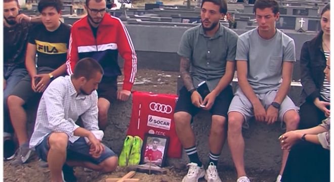 "ეს მუსიკა მოსწონდა ყველაზე მეტად, სულ ამას უსმენდა... აი ასეთი იყო ჩვენი შაქარა" - როგორ იხსენებენ მეგობრები 19 წლის ფეხბურთელს