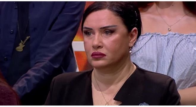 ასეთი ხალხი ვართ, რაღაცნაირი… ვგიჟდებით მკვდრებზე... არაუშავს, მაინც მოვერევით პრობლემებს, მაინც კარგად იქნება ბატონი დათო - მაკა რაზმაძე განცხადებას ავრცელებს