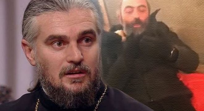 რატო ჩაუყავი მის ბიჭს ხელი გენიტალიებში... სასულიერო პირმა სასულიერო პირი სცემა, რომელმაც მამა შალვა კეკელიას უჩივლა