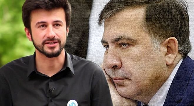 მე-8 თუ მე-9 კლასში ვიქნებოდი, შეგხვდა ვიღაც კაცი, რომელიც უნივერსიტეტში მუშაობდა... უნივერსიტეტში რომ ჩაირიცხო, თან ფასიანზე - ხუთი ათას დოლლარზე ნაკლები ვერაო