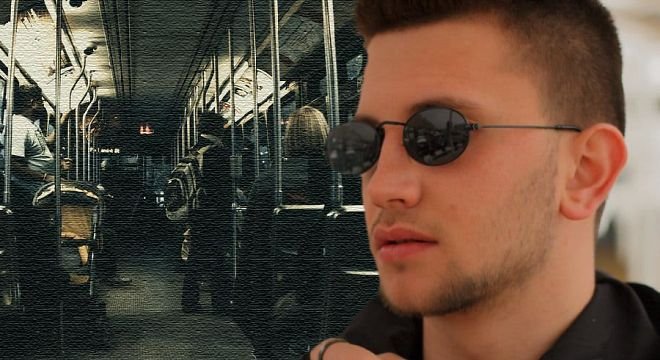 გულდაწყვეტილი, გულგახეთქილი მაგრამ ბედნიერი ვწერ ახლა ამ პოსტს... როგორც კი ტრასპორტში ავედი და დაიძრა, 2-3 წუთი არ იყო გასული, ვიღაც ბიჭს ცხვირიდან სისხლი ჩანჩქერივით წასკდა, ოღონდ სისხლდენა არ წყდებოდა, უცებ დაეცა, შემდეგ კი გონება დაკარგა