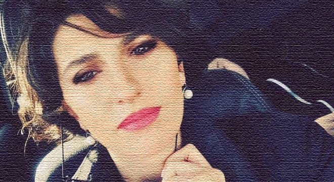 ვიღაც უცხო კაცი მიკაკუნებს ავტომობილის ფანჯარაზე, ჩამოვწიე და მეუბნება - მე შენი ძმა ვარო