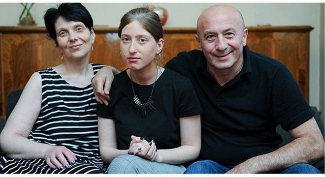 "ზურას მეგობრებმა ბინა მიქირავეს და ახლა ისევ იმ ნაქირავებში ვცხოვრობ" 