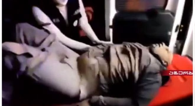 ძლიერი აფეთქება საცხოვრებელ სახლში, გარდაცვლილია 1 ადამიანი დაშავდა 8