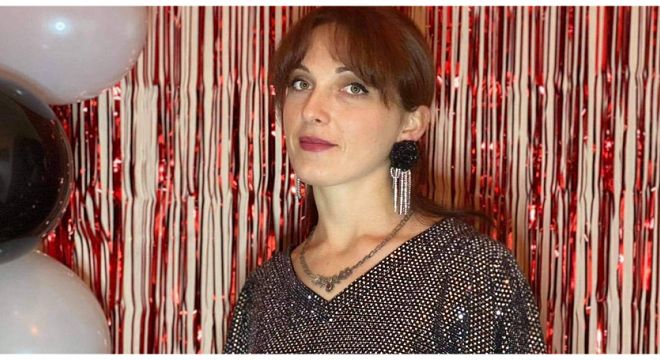 "და­მიბ­რუ­ნეთ ჩემი შვი­ლიო... ვზი­ვარ თავ­ზარ­და­ცე­მუ­ლი გა­ყი­ნუ­ლი იმ ტკი­ვილს გან­ვიც­დი, რო­მელ­მაც წა­არ­თვა ამ ქვეყ­ნად ყვე­ლა­ზე ლა­მა­ზი და ბედ­ნი­ე­რი შვი­ლი და ორი შვი­ლის დედა ოჯახს..."