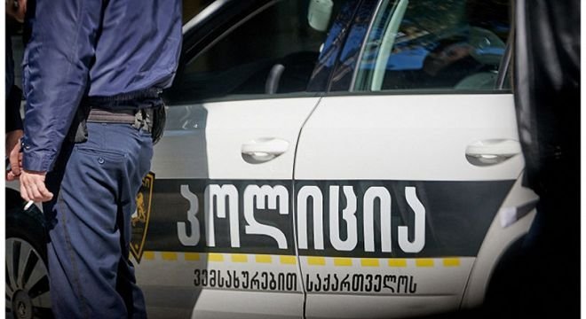 ლაგოდეხში 16 წლის გოგონას, რომელზეც სავარაუდოდ მეზობლის 40 წლის კაცმა იძალადა და შვილი გააჩინა, მოძალადის 14 წლის ბიჭზე დაქორწინება შესთავაზეს