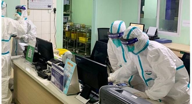 ქართული ფარმაცევტული კომპანიის ერთ-ერთი ხელმძღვანელი, რომელსაც იტალიიდან დაბრუნების შემდეგ კორონა ვირუსი აღმოაჩნდა სამსახურში 4 დღე დადიოდა, ურთიერთობა ჰქონდა 30-მდე თანამშრომელთან და "ფარმადეპოს" გაყიდვების ოფიცრებთან