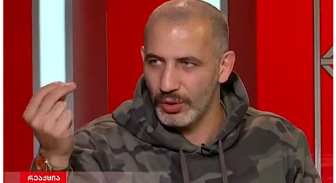 "შე ნაძირალა, შენ ერთ ადგილზე რომ დამეჭიდო იმას ვარ გადაუღუნავ ვერაფერს, შენ ეგ როგორ უნდა გაგეკეთებინა ჩემთვის..." - ვინ გალანძღარამაზ ნოზათემ პირდაპირ ეთერში