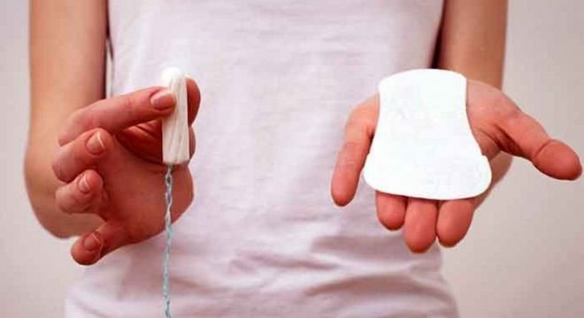 სკოლებში, კოლეჯებსა და უნივერსიტეტების საპირფარეშოებში ქალის ჰიგიენური საფენები უფასოდ განთავსდება - ახალი კანონპროექტი