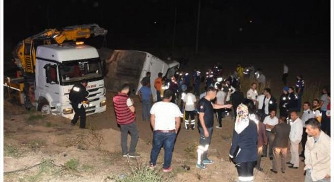 "20 ადამიანიდან მხოლოდ 4 ადამიანი გადარჩა" - შატილში მომხდარი შემზარავი ავარიის ახალი დეტალები