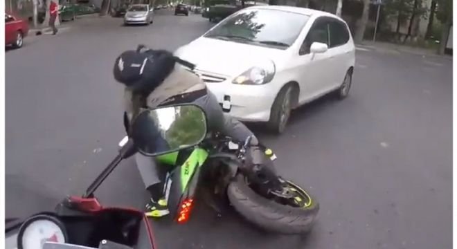 "გაიცანით ქართველი სამარცხვინო მძღოლი" - ავტოსაგზაო შემთხვევა თბილისში