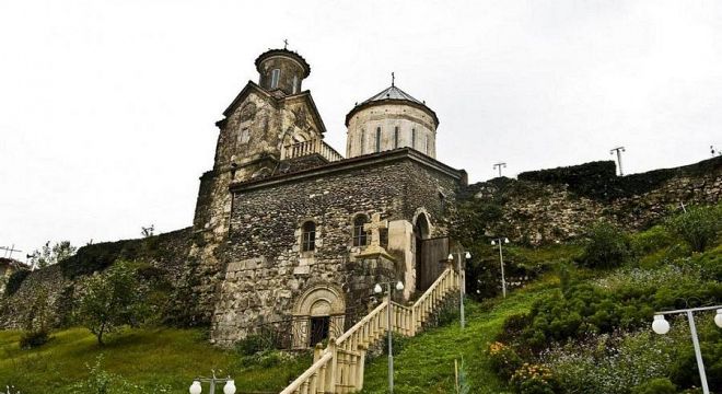 მარტვილის მამათა მონასტერში კელიები იწვის, ადგილზე მობილიზებულია 6 სახანძრო ჯგუფი