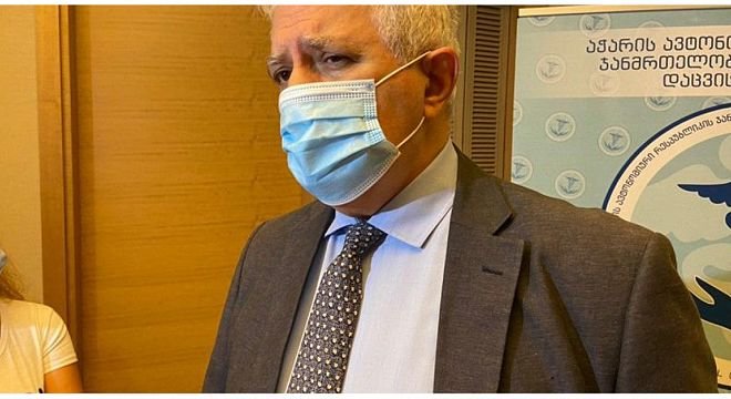 არ იყოს პანიკა... ნუ დაელოდება ის, რომ ვინმემ დაურეკოს - ამირან გამყრელიძე განცხადებას ავრცელებს