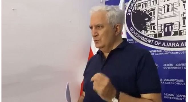 ახლა ჩამიგდეს სამწუხაროდ კიდევ ერთი სურათი, არ დავასახელებ რომელ რეგიონში - ამირან გამყრელიძე საგანგებო მიმართვას ვარცელებს