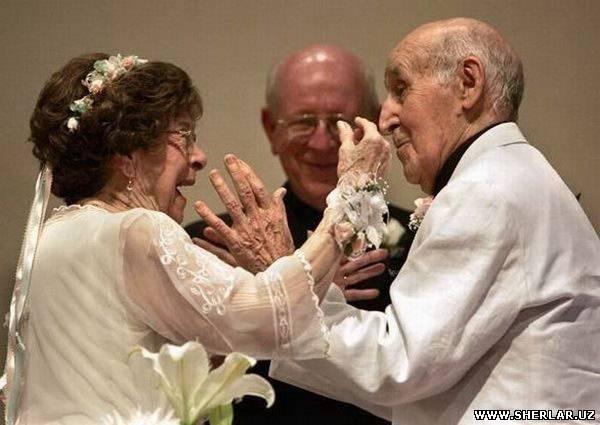 მამაკაცმა 100 წლის იუბილე 70 წლის ქალიშვილის ქორწილზე აღნიშნა