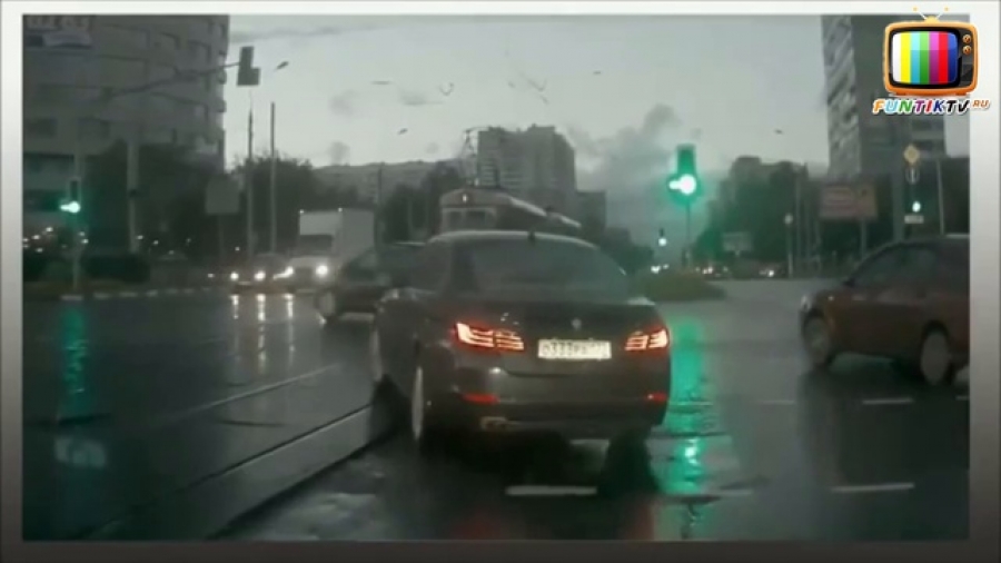 მოჩვენება ავტომობილები, დაუჯერებელია, მაგრამ ფაქტია, რომელსაც ახსნას ვერავინ უძებნის! (ვიდეო)