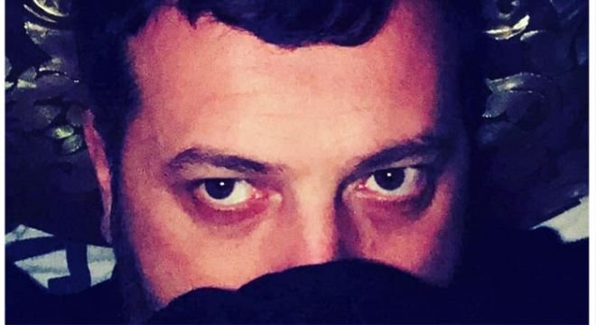 "გლდანის რაიონში, დევნილების კორპუსში მეექვსე სართულიდან 18 წლის ბიჭი გადმოხტა. მეოთხეზე რკინის მოაჯირმა შეაფერხა, რასაც ჩაებღაუჭა. ძალიან მოინდომა" - პეტრე კოლხი